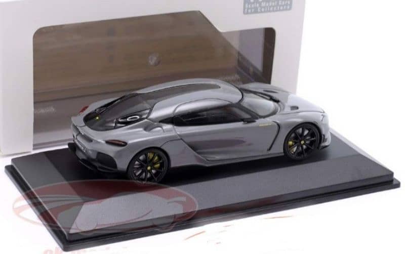 Koenigsegg Gemera 2+2 (2021) diecast car model 1;43. 4
