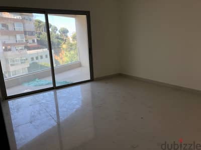 Apartment For Sale in Aoukar شقة للبيع في عوكر