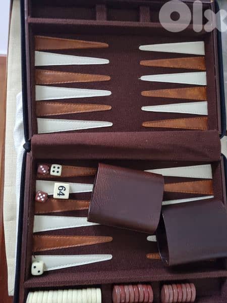 Faux Leather Set Excellent Cond 5