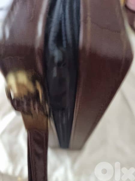 Faux Leather Set Excellent Cond 12