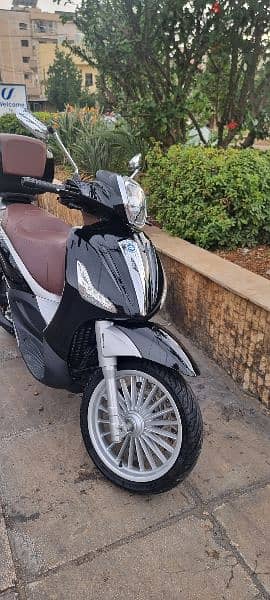 piaggio beverly 300cc model 2019 meche 7500km