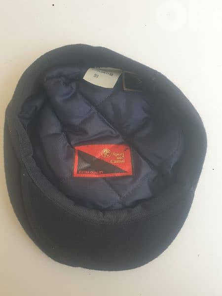 vintage authentic casquette, in very very excellent condition 0