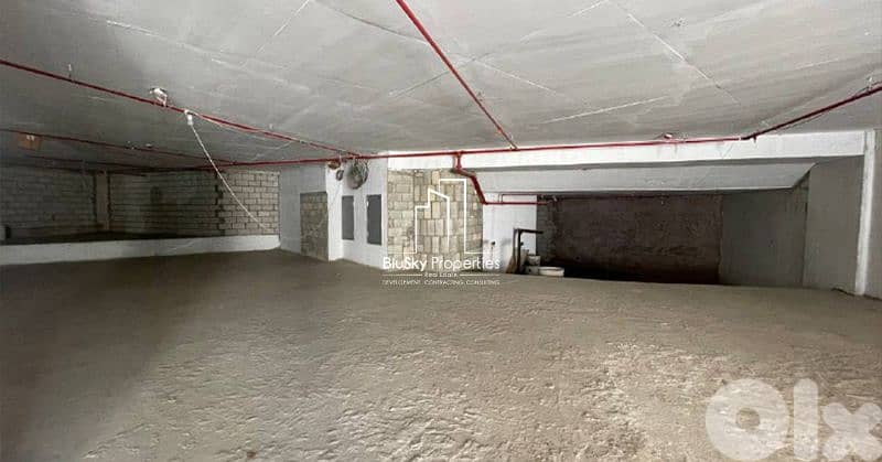 Showroom 340m² For SALE In Achrafieh #JF 0