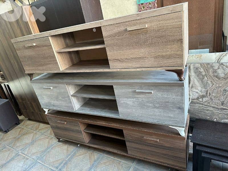 طاولة TV عرض 180 سم 0