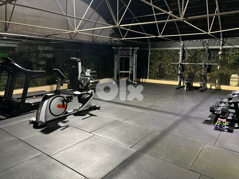 Rubber flooring 1.5 cm thickness 0