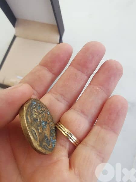 عملة نادرة 2