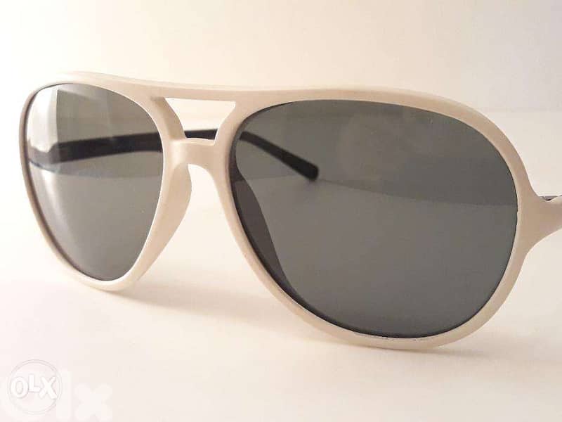 عوينات شمسية تومي فاشن نسائية - أسود وأبيض روعة Tommy Fashion B & W 2