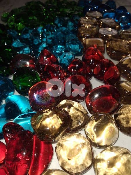 زجاج للزينةglass for decoration quantities available in many colors 3