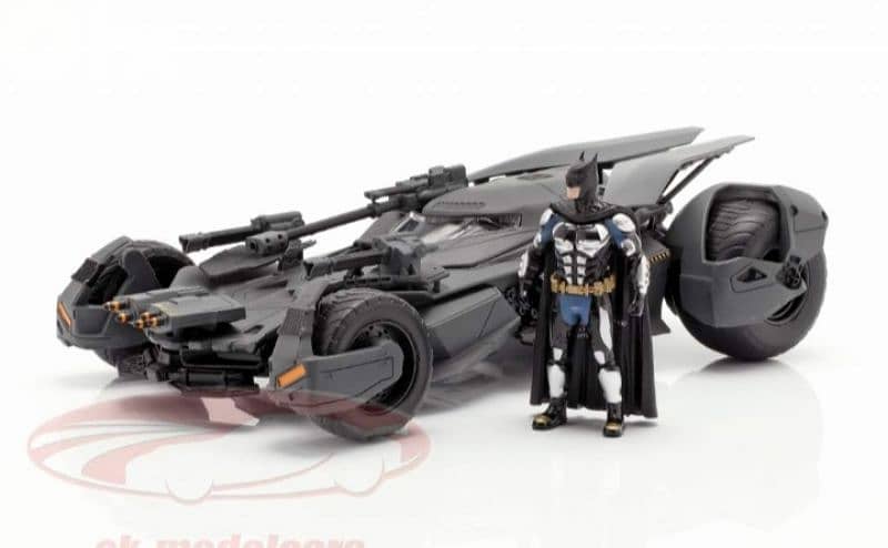 Batmobile (The Movie Justice League '17) diecast car model 1;24. 0