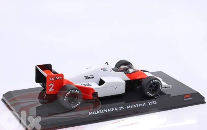Mclaren MP4//2B (Alain Prost 1985) diecast car model 1;24. 4