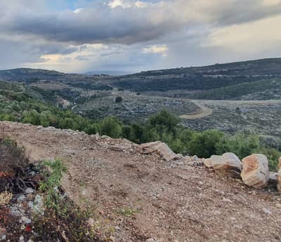 Land for sale in Hadtoun أرض للبيع في حدتون