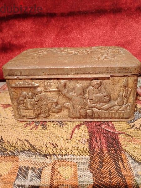 صندوق أوروبي قديم 0