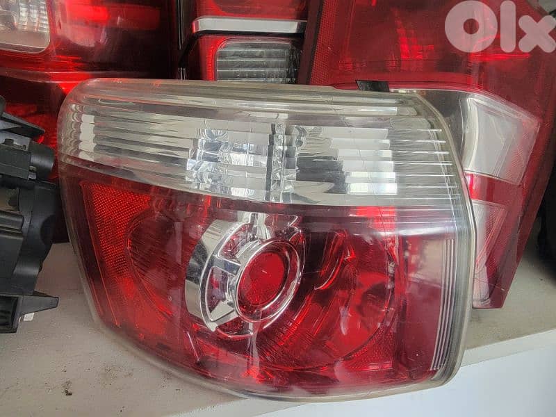 Gmc acadia 07-10 tail light original 0