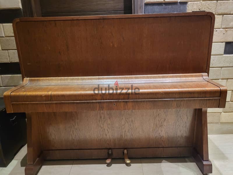 Fibich (Petrof) Upright Piano 2