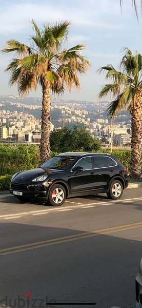 Porsche Cayenne black on  black clean no accident fully loaded’