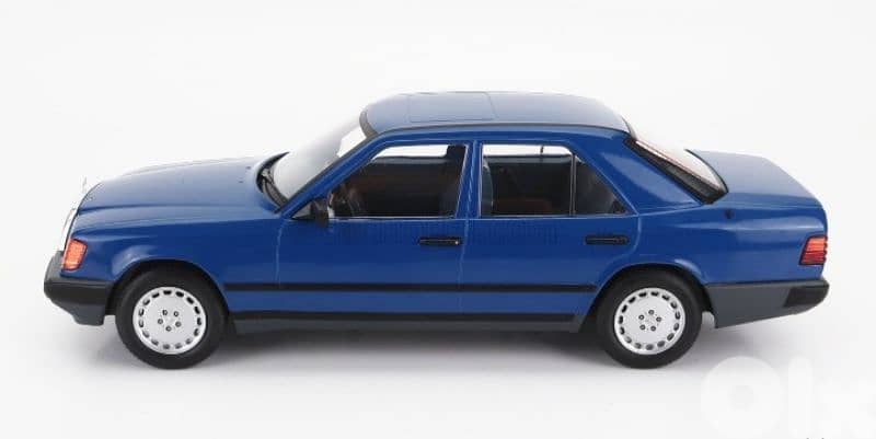 Mercedes 260E diecast car model 1;18. 1