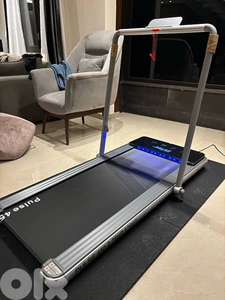 Foldable underbed Treadmill with remote control  2.75 hp 125 kg 0