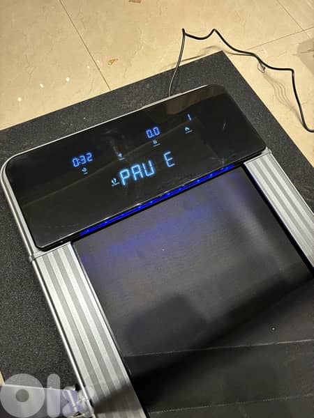 Foldable underbed Treadmill with remote control  2.75 hp 125 kg 5