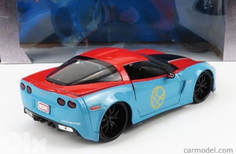 Chevrolet Corvette ZO6 (With Dr Strange figure) diecast car model 1;24 2