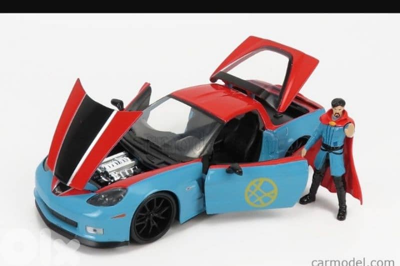 Chevrolet Corvette ZO6 (With Dr Strange figure) diecast car model 1;24 3
