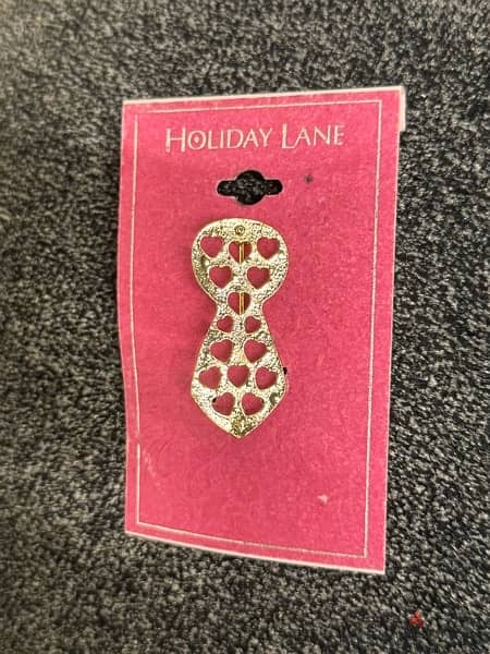 broche ; women ladies accesories gold color 0