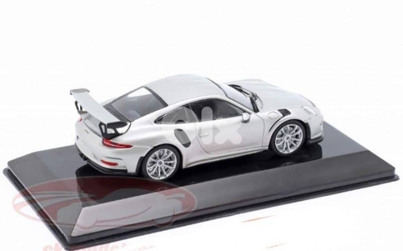 Porsche GT3 RS diecast car model 1;43. 4