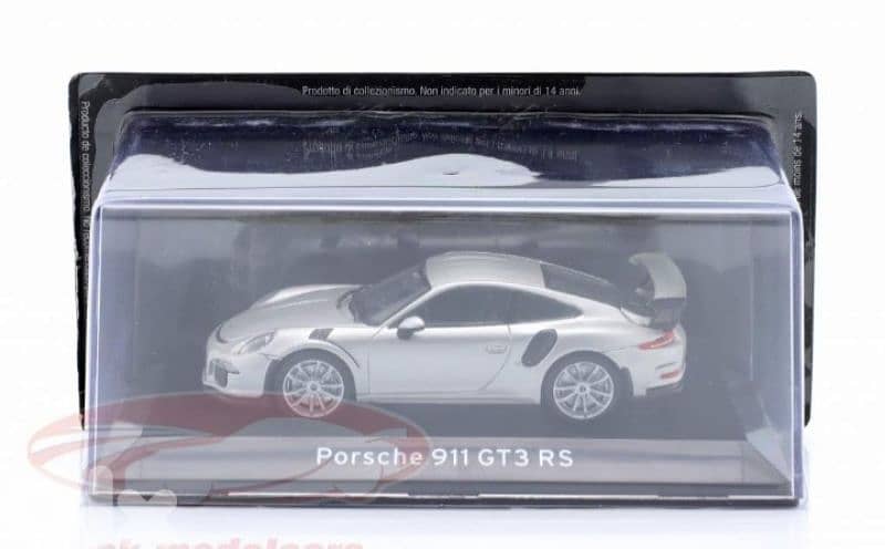 Porsche GT3 RS diecast car model 1;43. 5