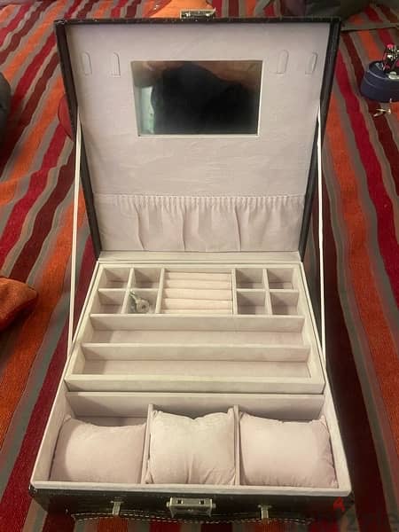 leather jewelry box 2