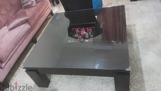 طاولة صالون