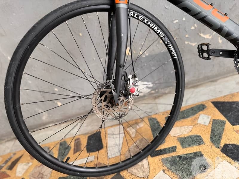 roab bike xl claris 8/2 330$ like new 7