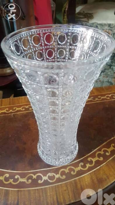 مزهرية كريستال مميزة 0