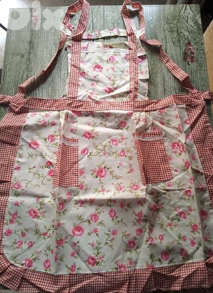 beautiful Italian kitchen aprons! 3