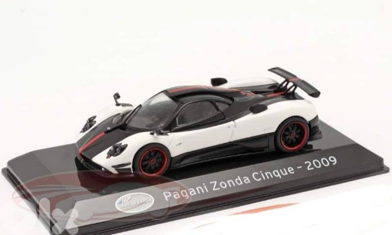 Pagani Zonda Cinque (2009) diecast car model 1;43. 0