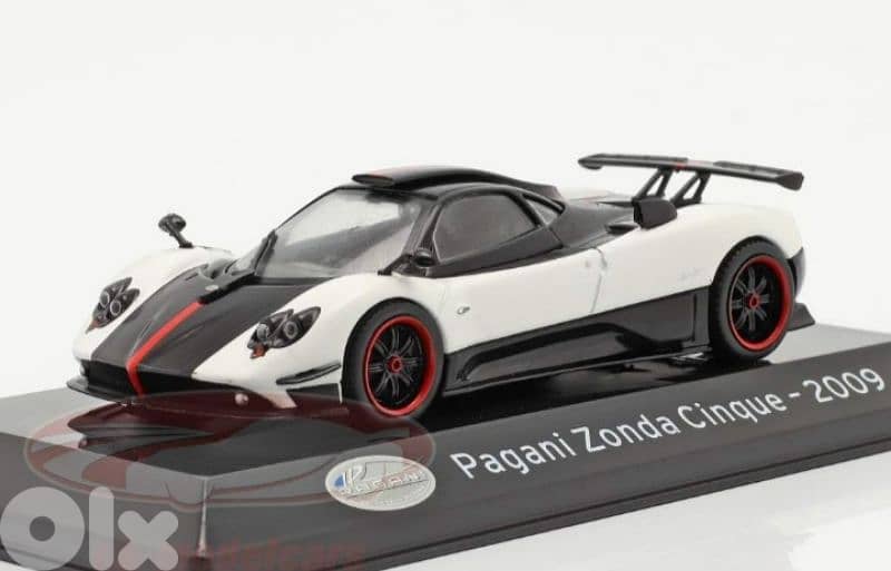 Pagani Zonda Cinque (2009) diecast car model 1;43. 1