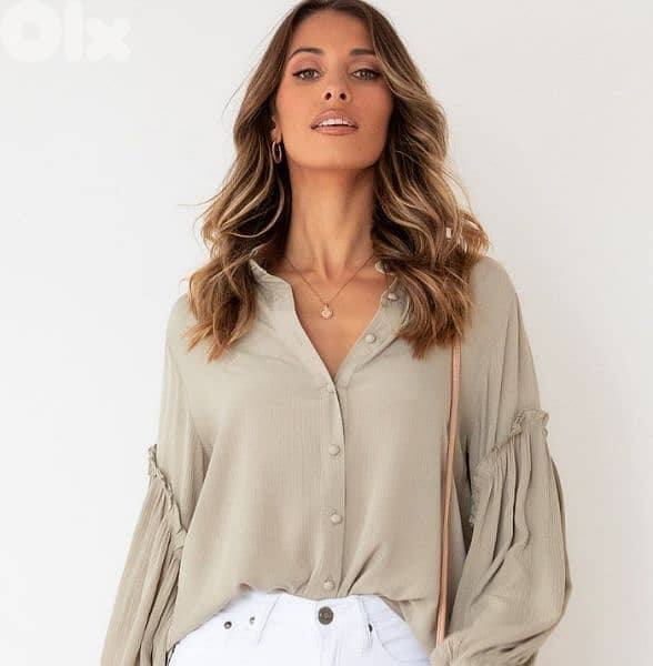 shirt 2 colours available s m l  turkey 1