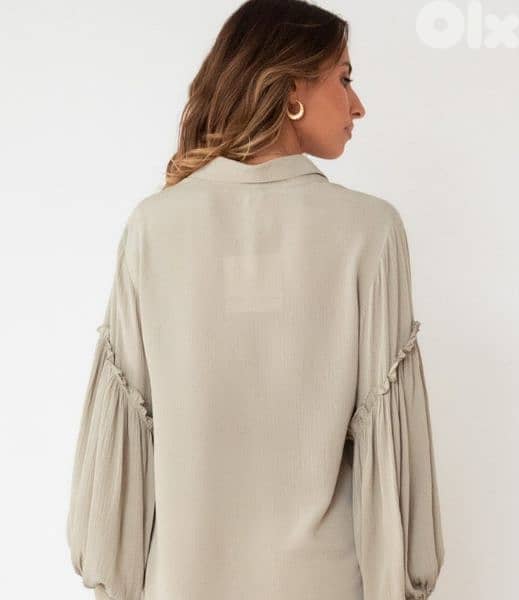 shirt 2 colours available s m l  turkey 3