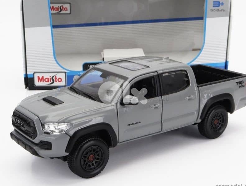 Toyota Tacoma Pickup 2021 diecast car model 1:24. 0