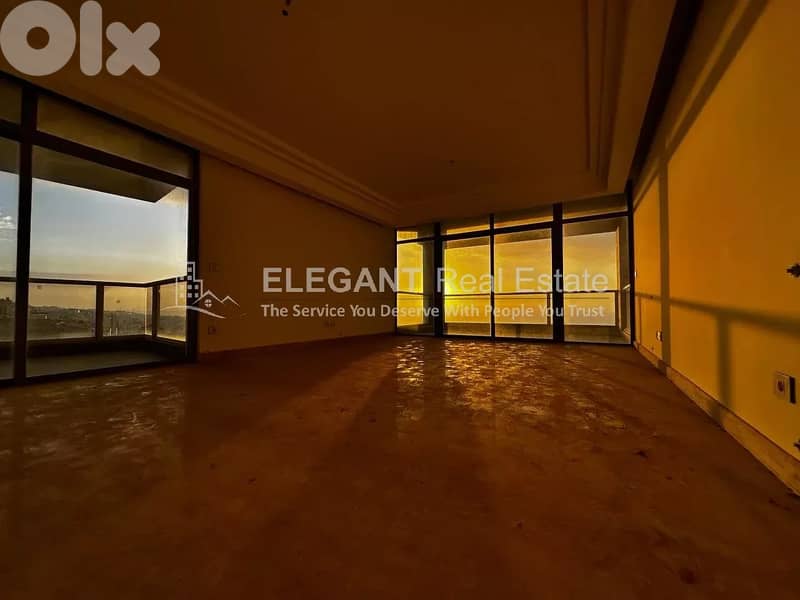 Stunning Apartment | Panoramic View 0