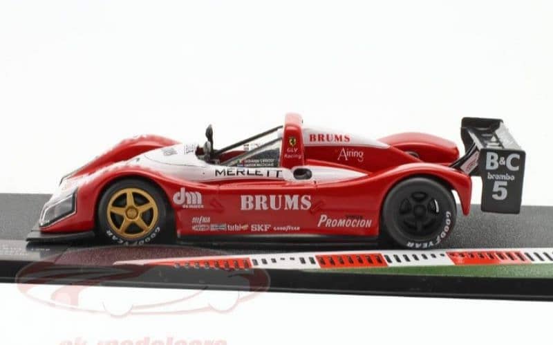 Ferrari F333 SP (1999) diecast car model 1;43. 2