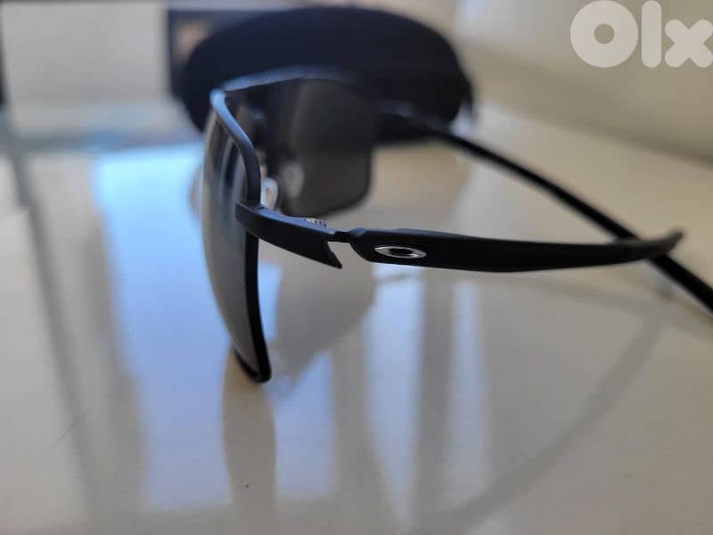 Oakley sunglasses unwanted gift bargain price 0