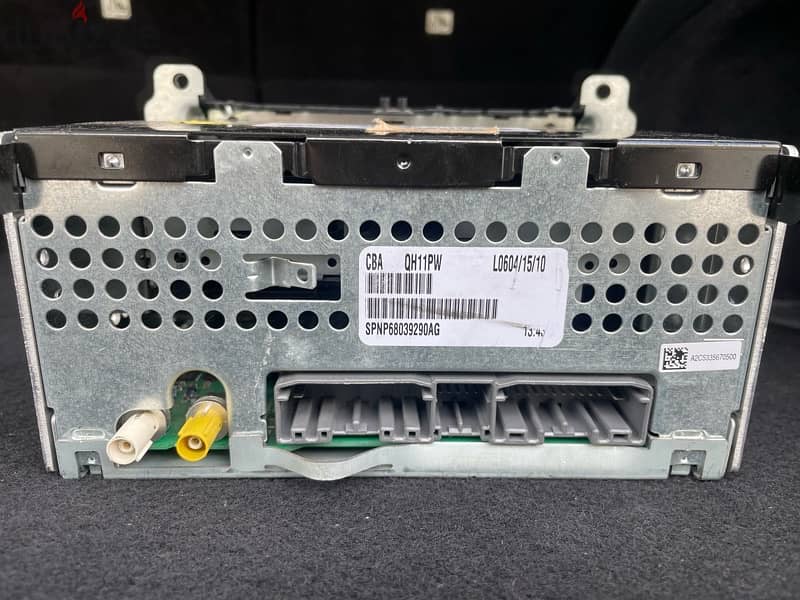 radio grand cherokee 1