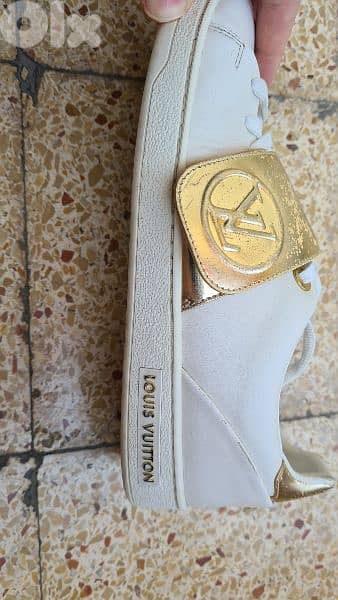 Louis Vuitton sneakers حذاء 2