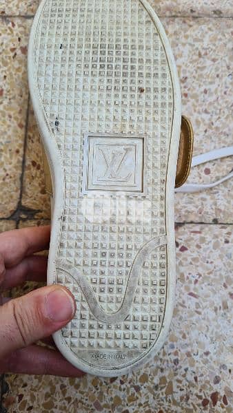 Louis Vuitton sneakers حذاء 3