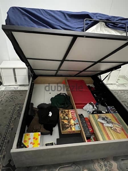 Double Bed + 2 Bedside Nightstands 2