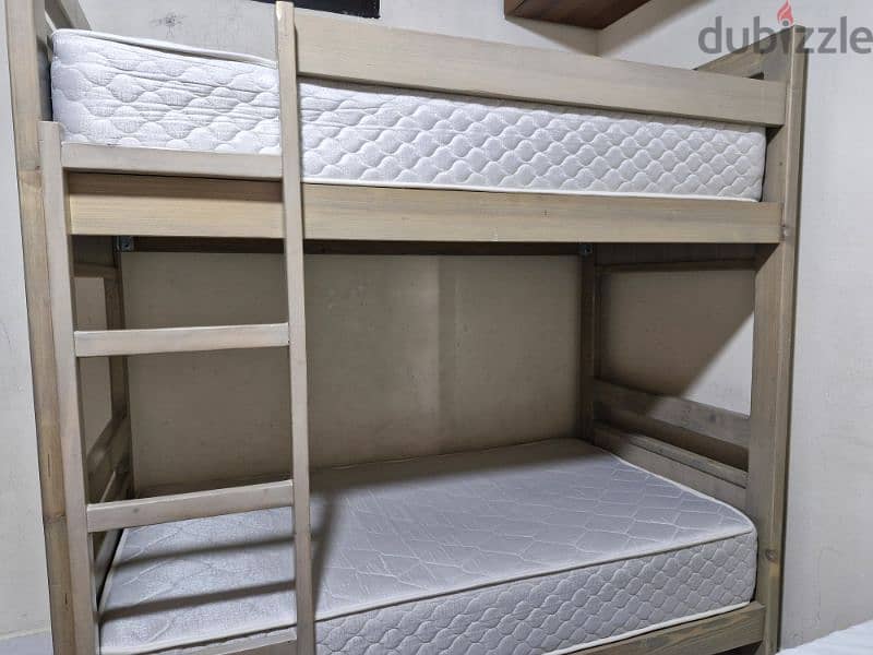 2 beds with their metresses. in very good quality and conditions. 9