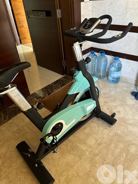 Spinning bike belt driving system 1