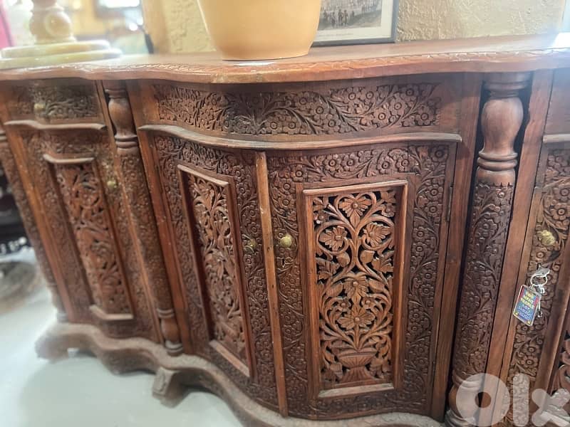 dersoir antique engraved solid wood 1