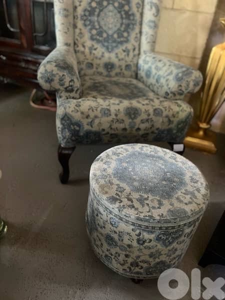 bergere chair with buff 0