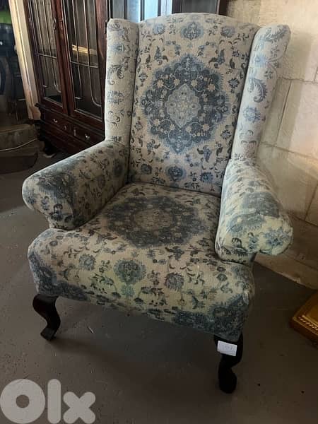 bergere chair with buff 1
