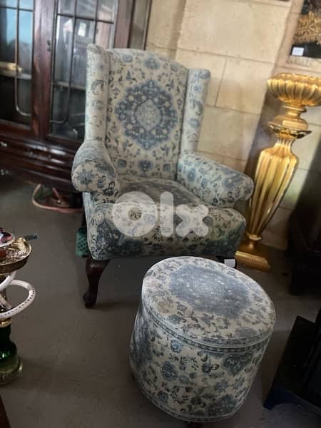 bergere chair with buff 3